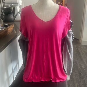 WHBM v neck top